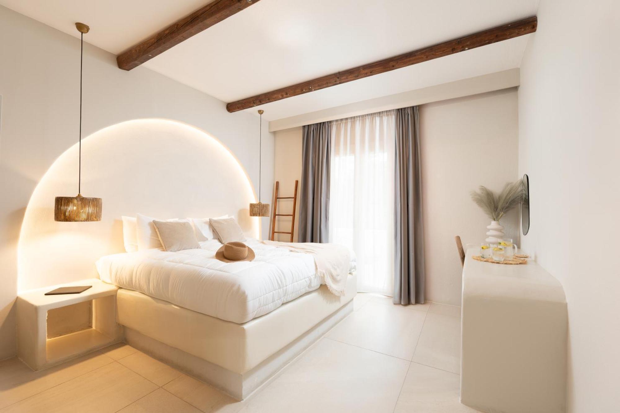 Hotel Paridian Elegant Living Páros Exteriér fotografie