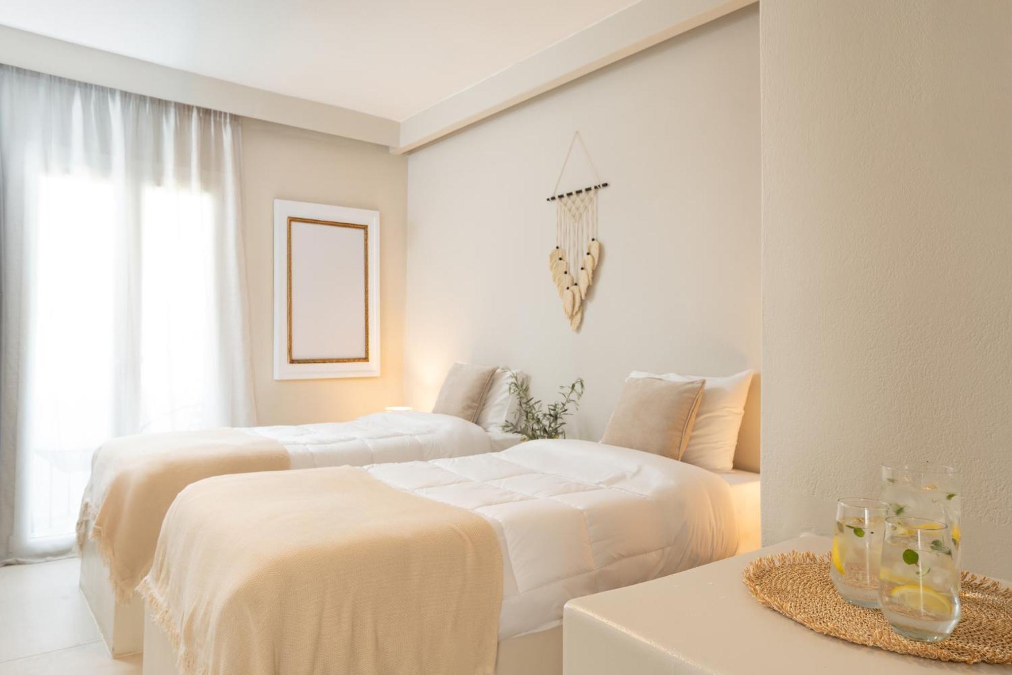 Hotel Paridian Elegant Living Páros Exteriér fotografie